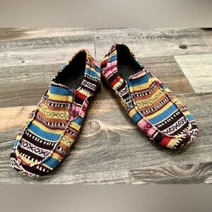 ROPER Women's Liza Canvas Southwest Slip On Shoes Casual Moccasin Size 8.